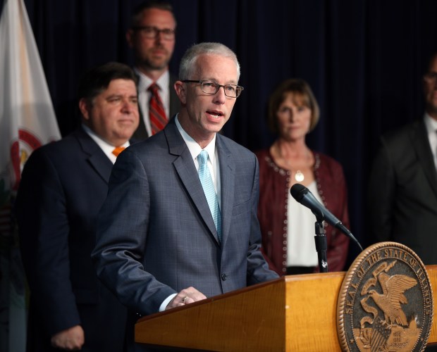 Brad Cole, of the Illinois Municipal League, speaks at the James R. Thompson Center on Oct. 10, 2019. (Terrence Antonio James/Chicago Tribune)