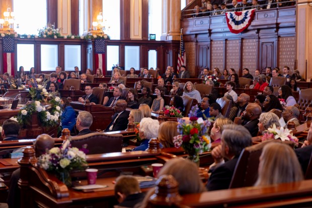 State senators and their invited guests sit during the swearing-in ceremony on Jan. 8, 2025, at the Illinois State Capitol in Springfield. (Brian Cassella/Chicago Tribune)