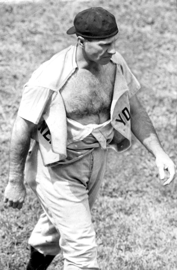 New York Yankees' Enos (Country Boy) Slaughter during a fight at Comiskey Park on June 13, 1957. (Chicago Tribune historical archive)