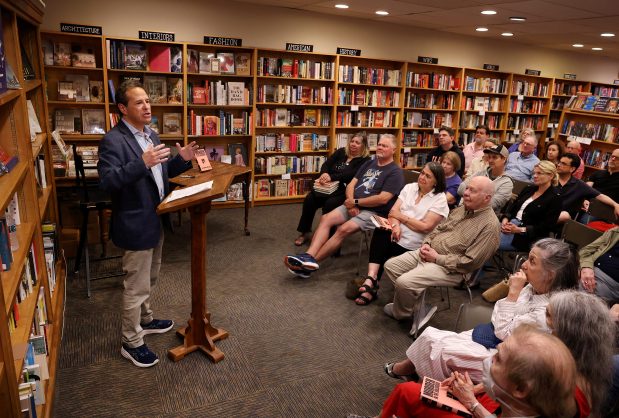 Author Rich Cohen talks about his book "Murder in the Dollhouse: The Jennifer Dulos Story" at The Book Stall in Winnetka on June 10, 2025. (Chris Sweda/Chicago Tribune)