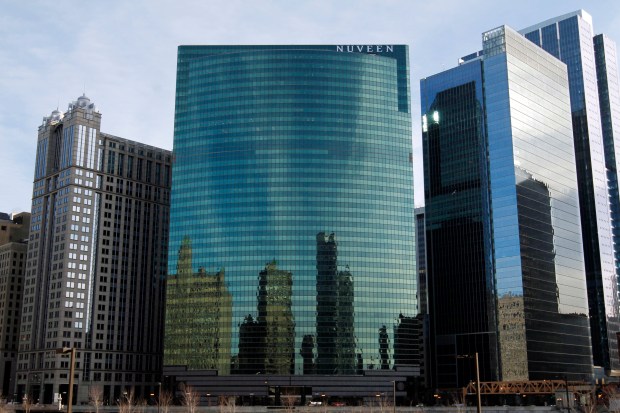 The Nuveen building at 333 W Wacker Dr. on Jan. 18, 2012. (Phil Velasquez/Chicago Tribune)