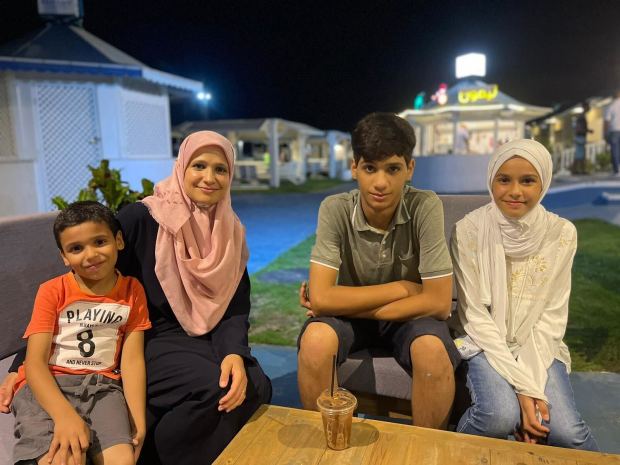 A family photo of Salsabeel ElHelou and her three children. From left: Ayham Almathloum, Salsabeel ElHelou, Almotasem Biallah Almathloum and Banan Almathloum. (ElHelou family)